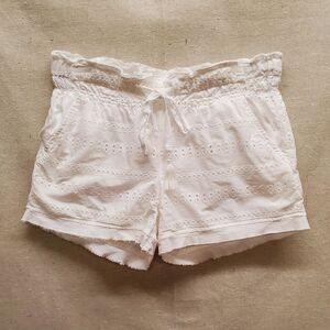White Eyelet Shorts size 5/27